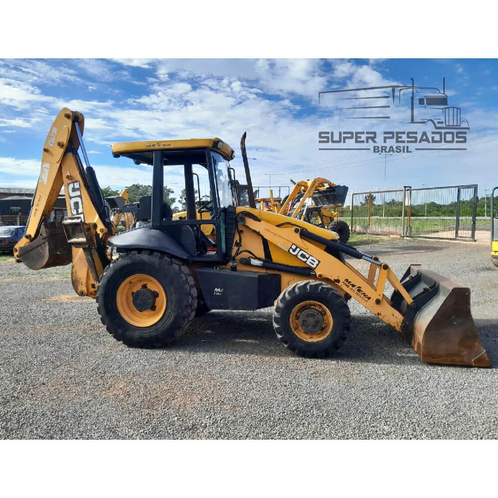 Retroescavadeira JCB 3C PLUS Ano 2011