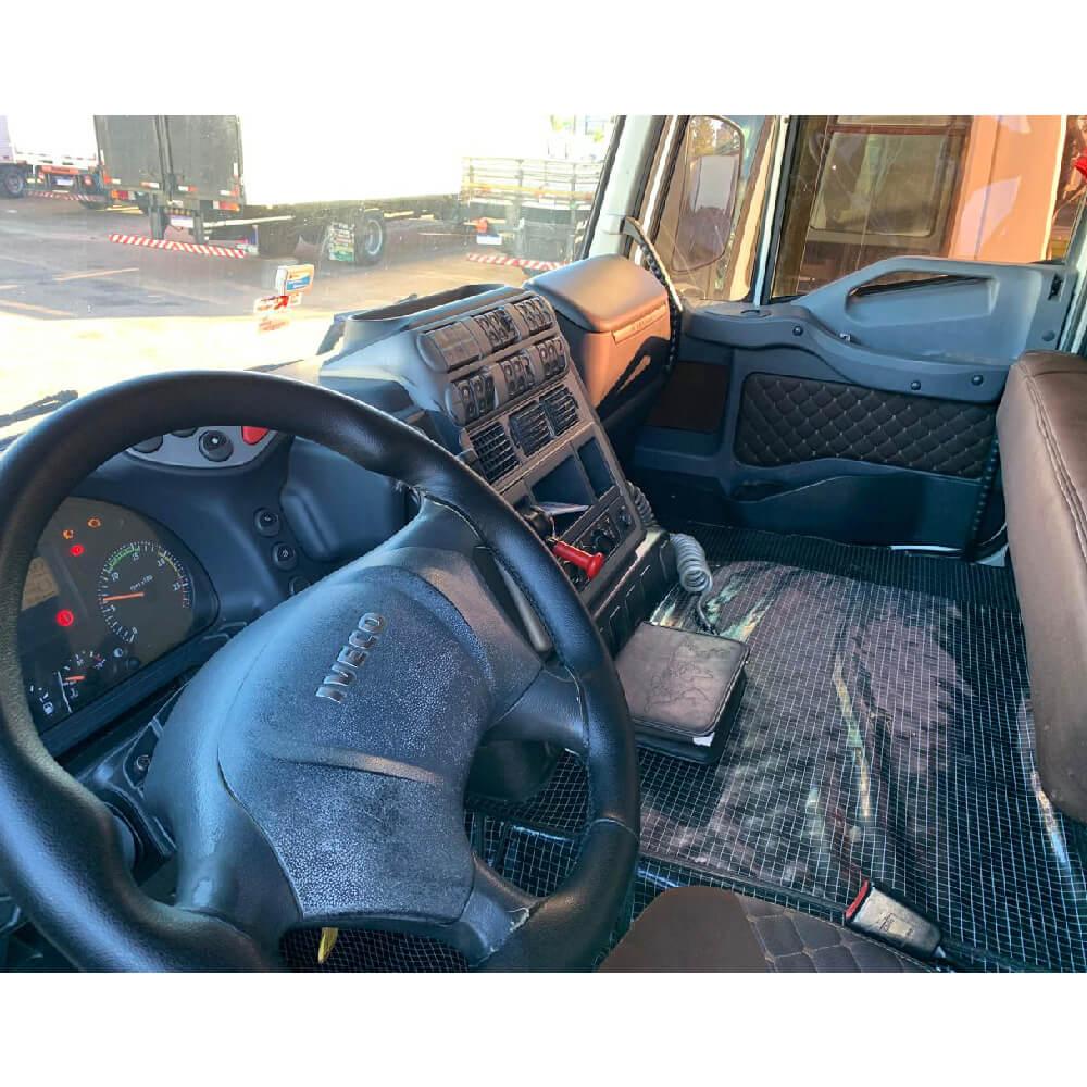Caminhão IVECO STRALIS 440 6X2 CHASSI Ano 2014 