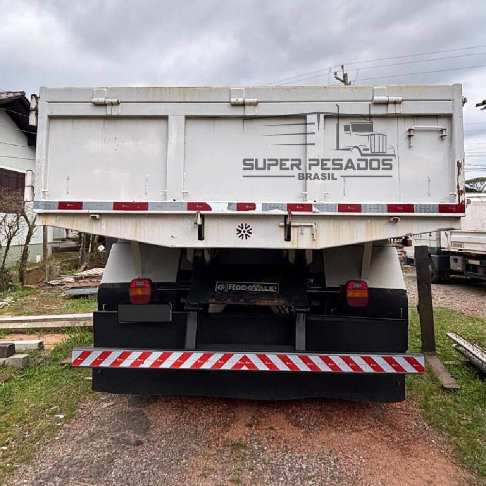 CAMINHÃO VOLKSWAGEN CONSTELLATION 15.180 CAÇAMBA BASCULANTE 2010