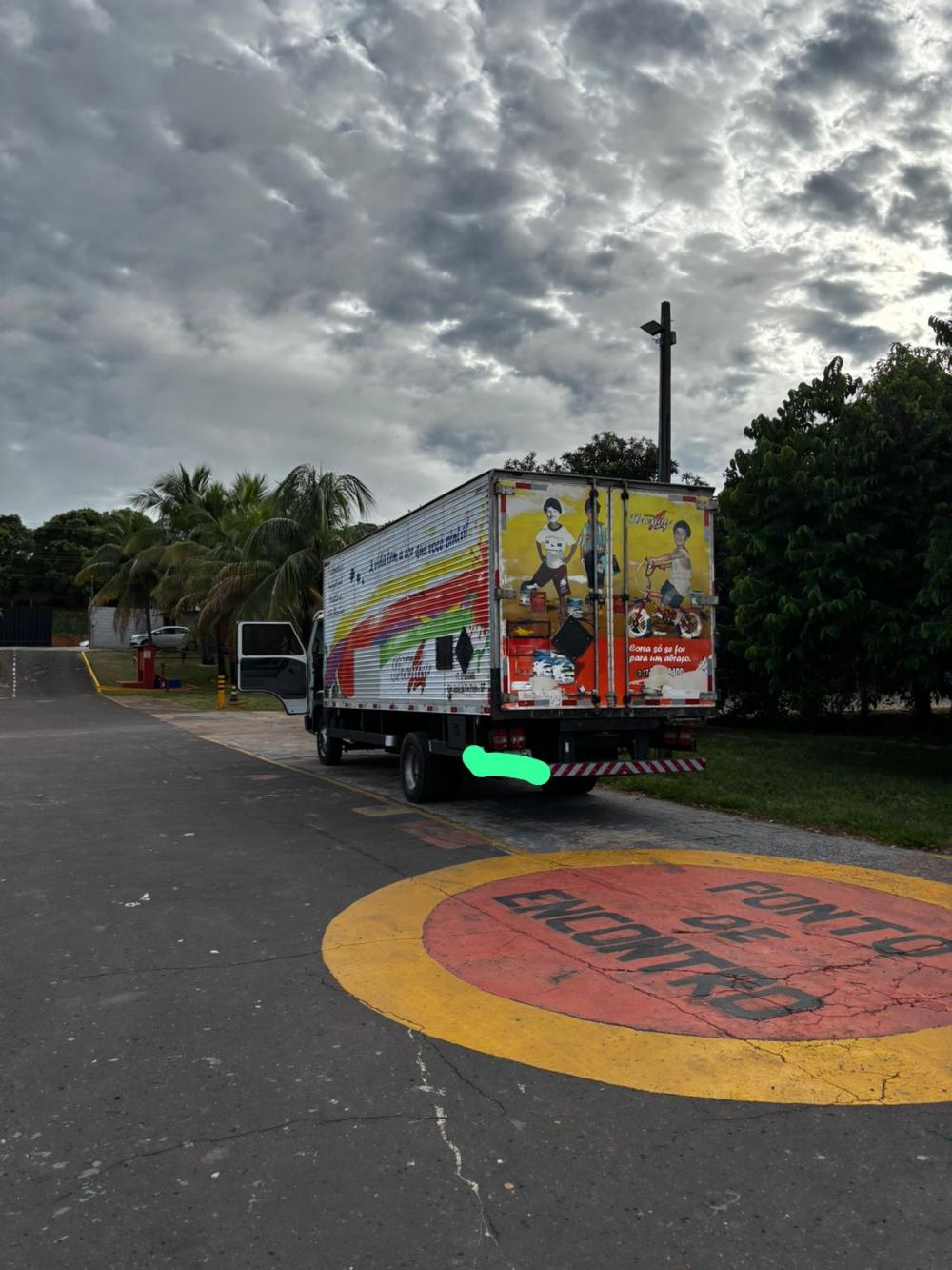 Caminhão Volkswagen 9.160 com Baú de Alumínio